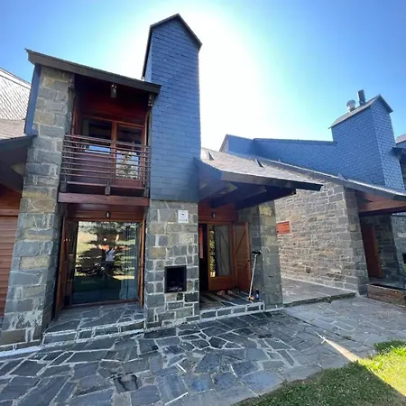Holiday home Ibones -